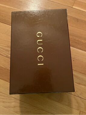 Gucci Brown Monogram medallion pumps with Brown Trim sz 36.5